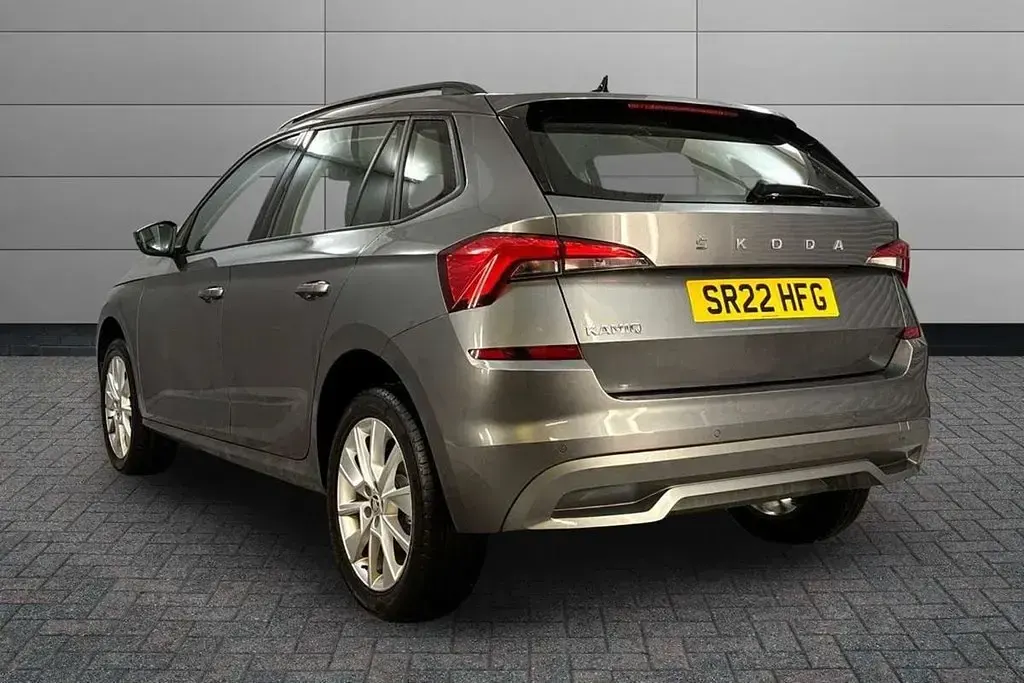 Used Skoda Kamiq SE 108 HP (79 kW) 2022 Grey SUV