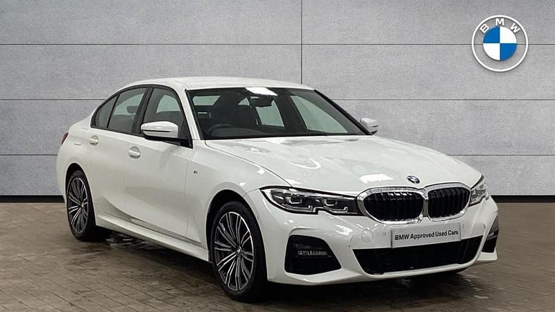 White Used 2021 BMW 330e M Sport | £24,495 (Fair price) - Image 1/4