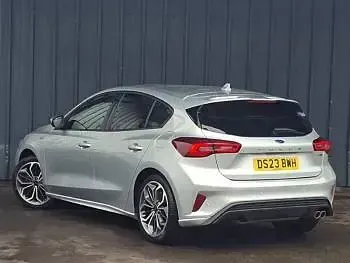 Used Ford Focus ST-Line X 155 HP (114 kW) 2023 Silver Hatchback