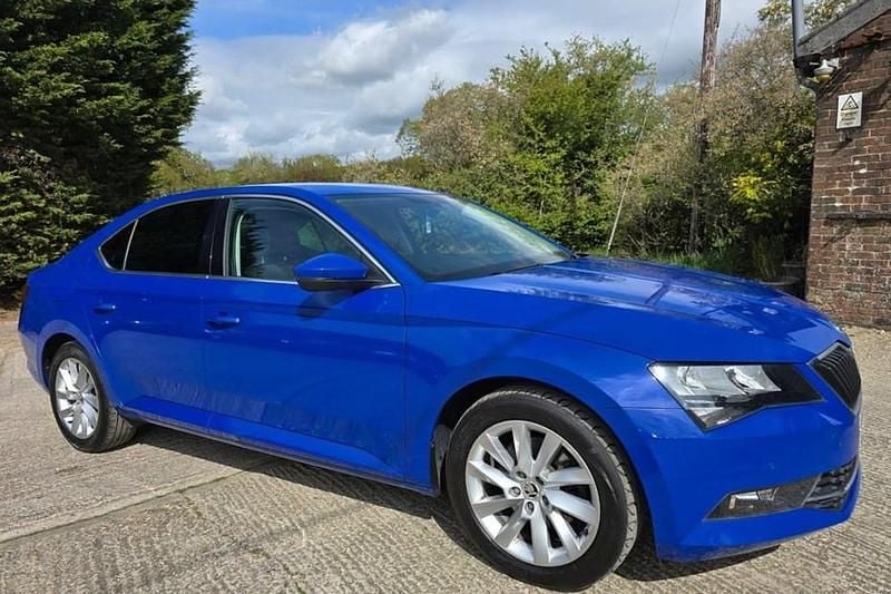 Blue Used 2018 Skoda Superb SE Technology Hatchback | £9,695 (Fair price) - Image 1/1