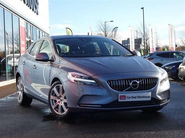 Blue Used 2018 Volvo V40 Inscription Hatchback | £11,999 (Fair price) - Image 1/4