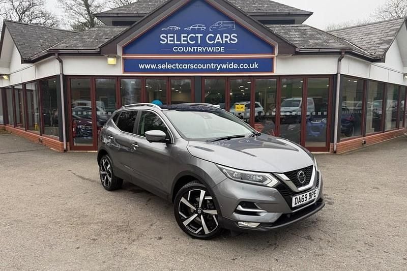 Used Nissan Qashqai Tekna 160 HP (117 kW) 2019 Grey SUV