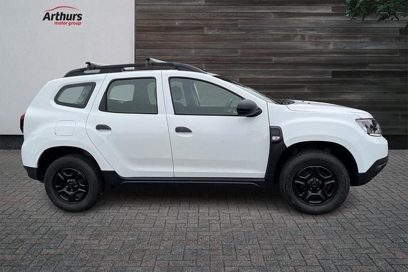 White Used 2018 Dacia Duster Essentiel SUV | £8,647 (Fair price) - Image 1/4