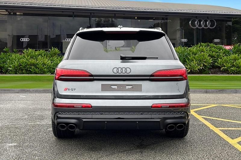 New Audi SQ7 Black Edition 2026 Black SUV