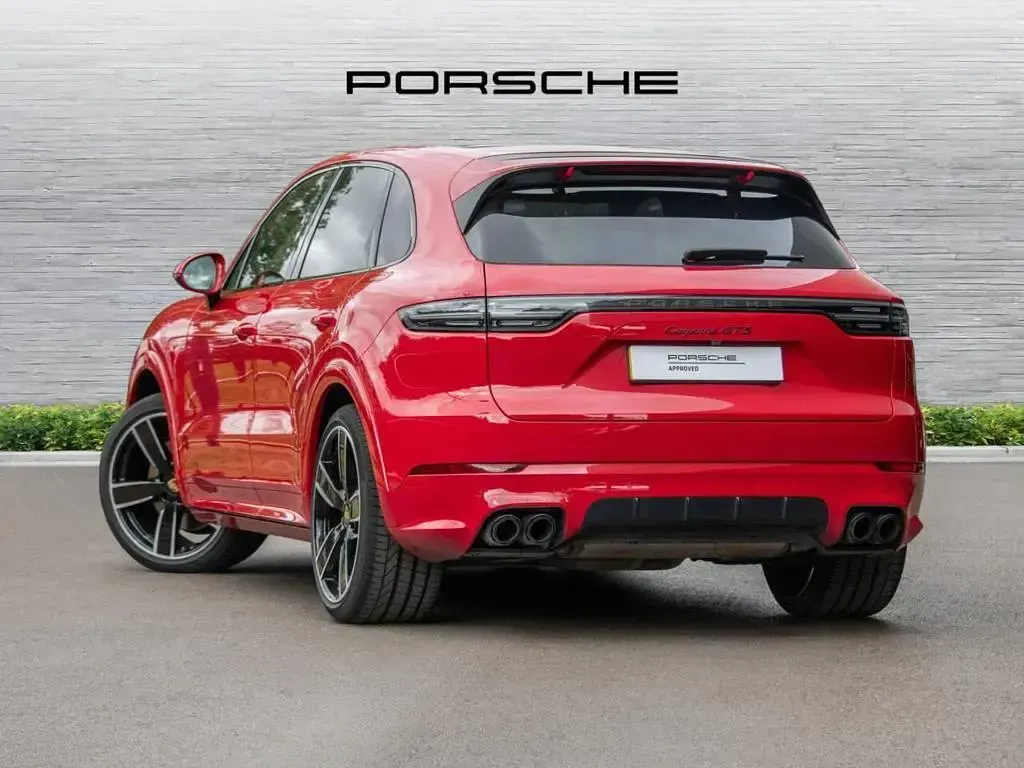 Used Porsche Cayenne GTS 453 HP (333 kW) 2023 Red SUV