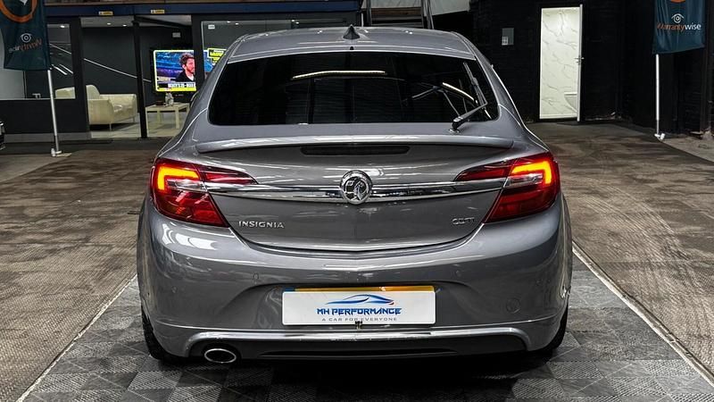 Used Vauxhall Insignia SRi 170 HP (125 kW) 2016 Grey Hatchback