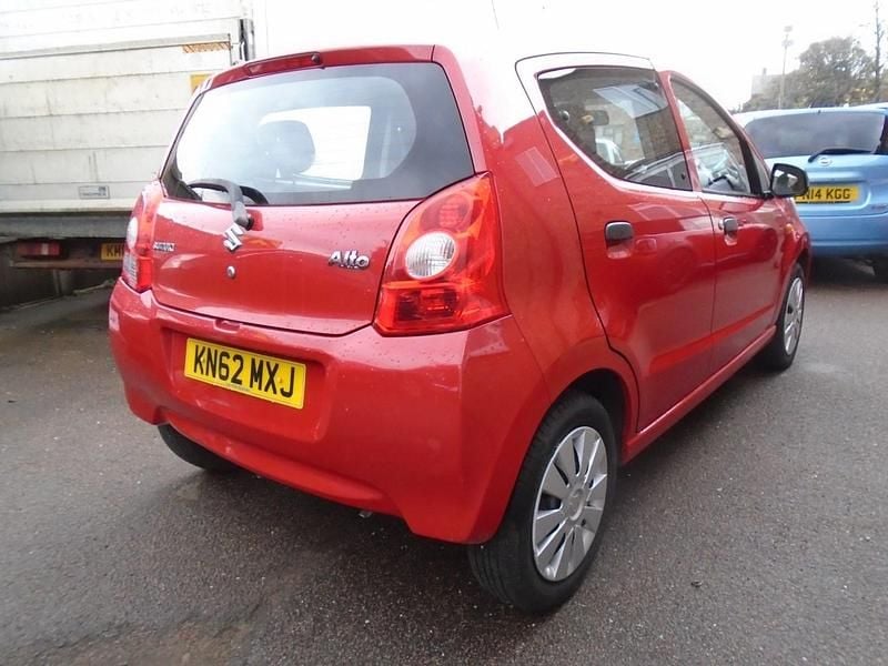 Used Suzuki Alto SZ3 68 HP (50 kW) 2012 Red Hatchback