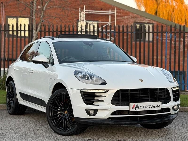 White Used 2016 Porsche Macan SUV | £17,995 (Fair price) - Image 1/4