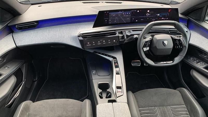 Used Peugeot 5008 GT 134 HP (98 kW) 2024 Grey SUV