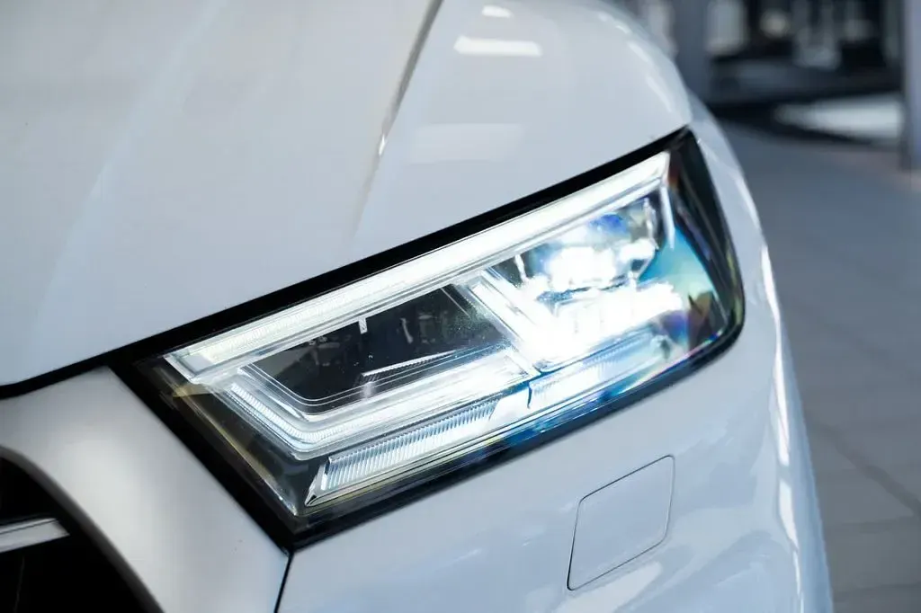 Used Audi SQ5 Comfort 354 HP (260 kW) 2018 White SUV