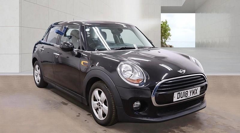 Used Mini Cooper D Hatch 2018 Black Hatchback