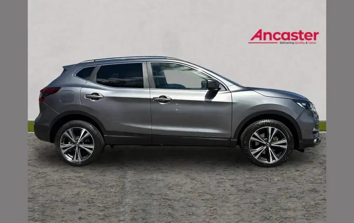 Used Nissan Qashqai N-Connecta 160 HP (117 kW) 2019 Grey SUV