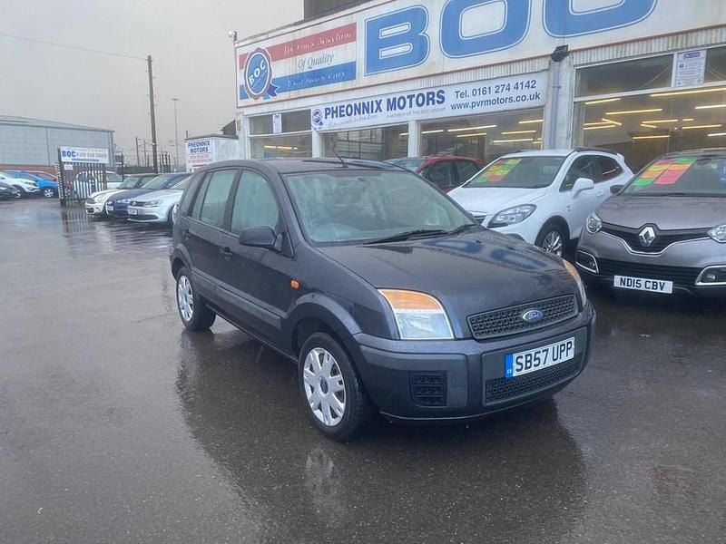 Używany Ford Fusion Style 80 KM (58 kW) 2008 Szary Hatchback