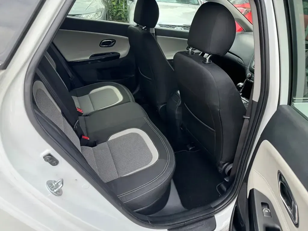 Używany Kia Ceed 2016 Biały Hatchback
