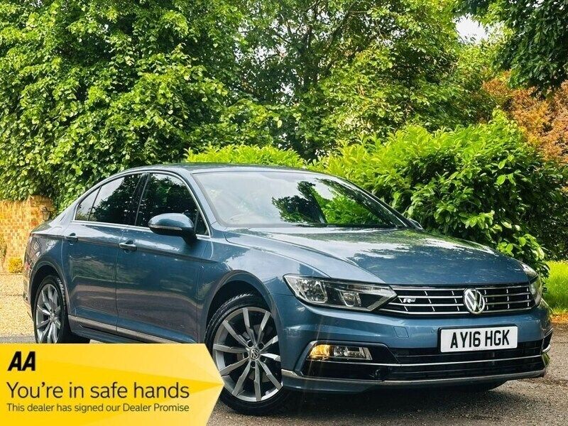 Blue Used 2016 VW Passat R-line Sedan | £9,990 (Fair price) - Image 1/3