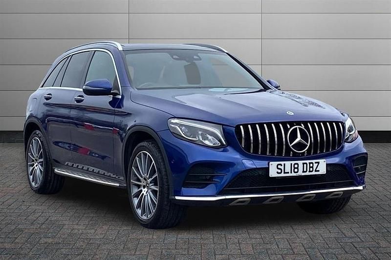 Used Mercedes GLC250 AMG Line Premium 204 HP (150 kW) 2018 Brilliant blue Estate