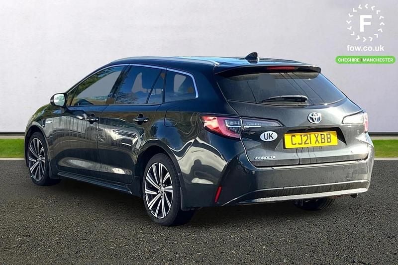 Used Toyota Corolla Design 122 HP (89 kW) 2021 Black Estate