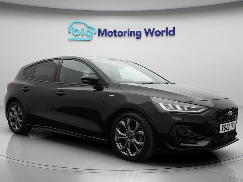 Black Used 2022 Ford Focus ST-Line Hatchback | £14,000 (Fair price) - Image 1/4