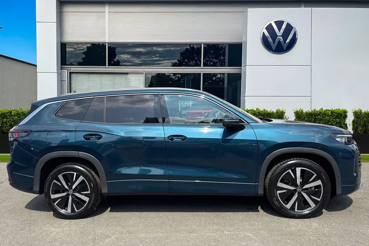 New VW Tayron Elegance 150 HP (110 kW) 2026 Blue SUV