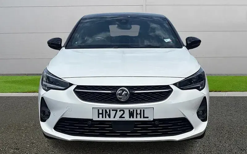 Used Vauxhall Corsa Ultimate 101 HP (74 kW) 2022 White Hatchback