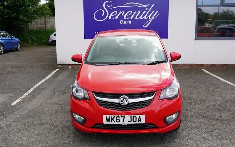 Used Vauxhall Viva 75 HP (55 kW) 2017 Red Hatchback