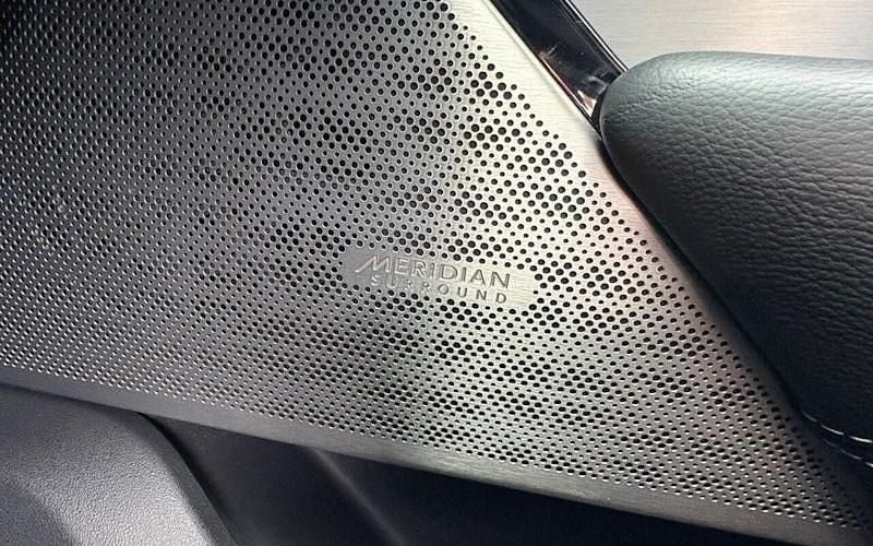 Used Land Rover Range Rover Velar SE Dynamic 179 HP (131 kW) 2020 SUV