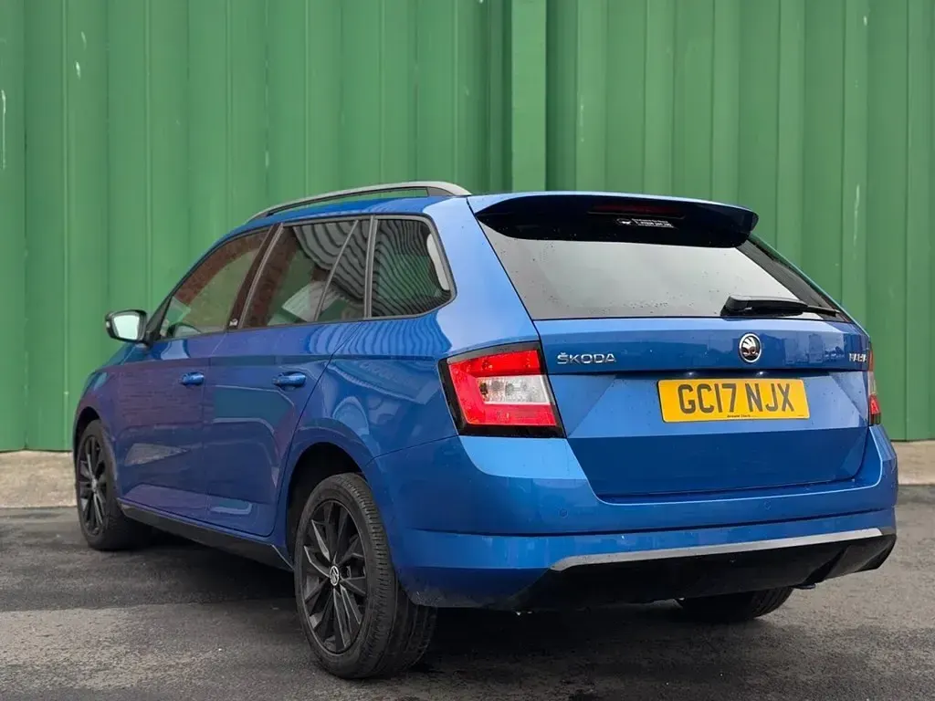 Used Skoda Fabia Monte Carlo 109 HP (80 kW) 2017 Blue Estate