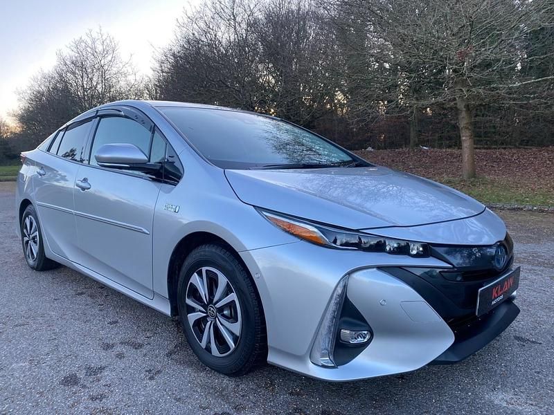 Used Toyota Prius 2020 Silver Sedan