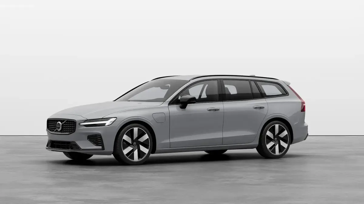 Used Volvo V60 Plus 334 HP (245 kW) 2026 Estate