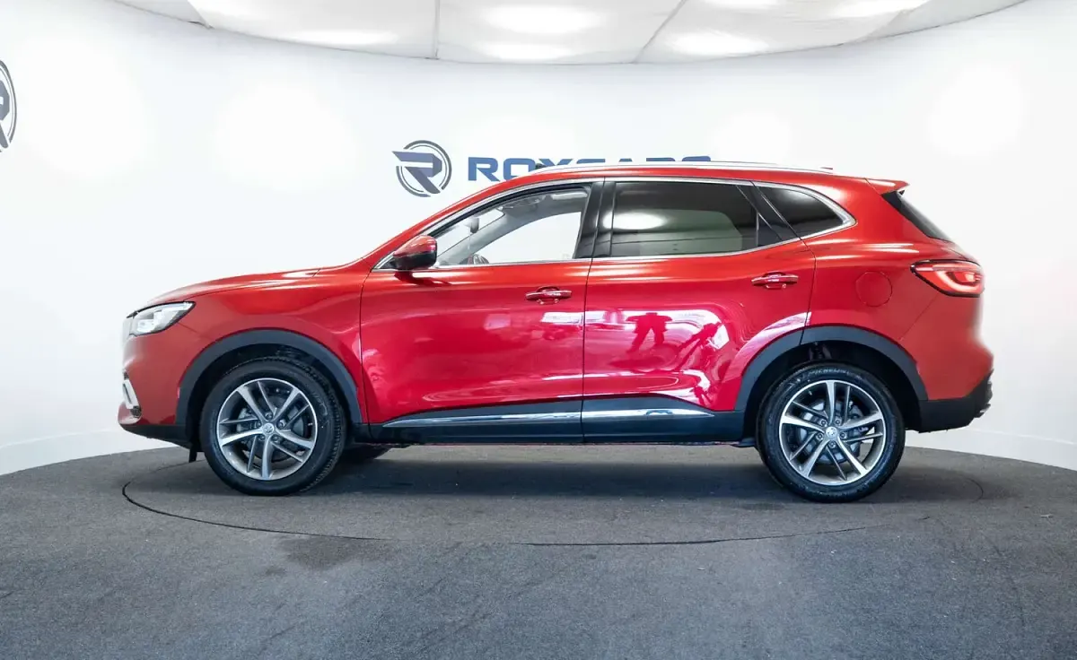 Used MG HS Exclusive 162 HP (119 kW) 2023 Red SUV