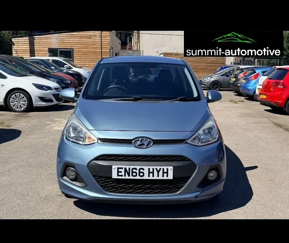 Used Hyundai i10 SE 67 HP (49 kW) 2016 Blue Hatchback