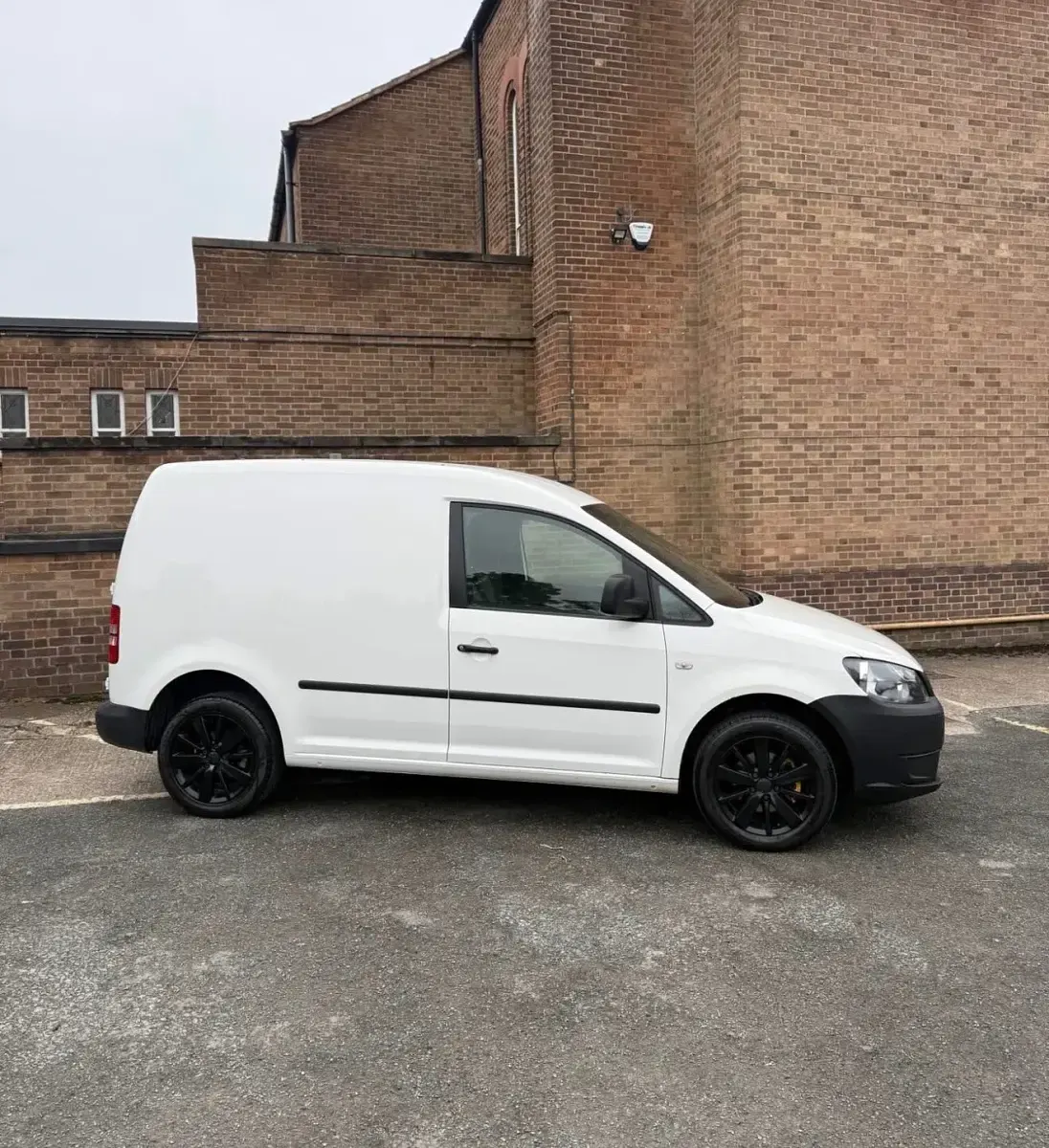 Used VW Caddy Startline 75 HP (55 kW) 2013 White MPV