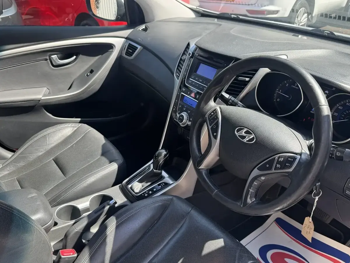 Used Hyundai i30 Style 2012 Silver Hatchback