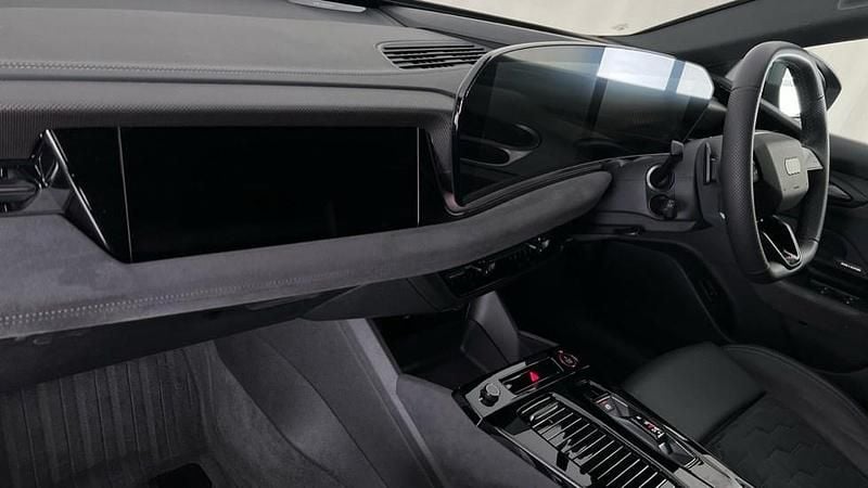 Used Audi A6 e-tron Comfort 314 kW (428 HP) 2025 Grey  Estate