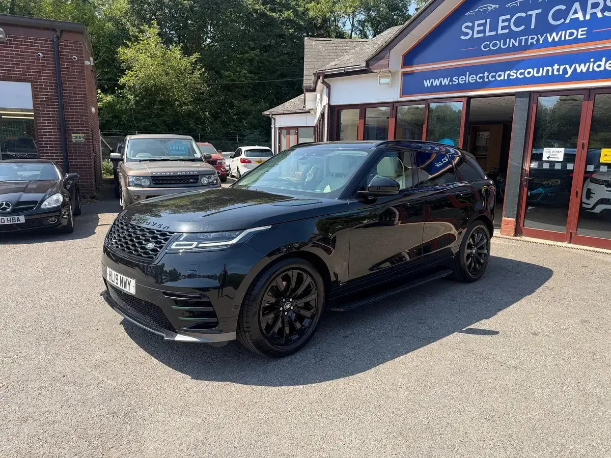 Used Land Rover Range Rover Velar SE Dynamic 300 HP (220 kW) 2019 Black SUV