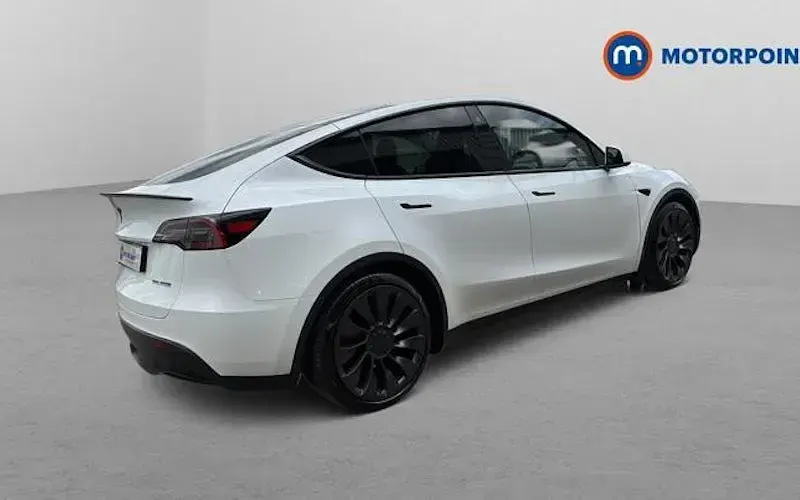 Used Tesla Model Y Performance 392 kW (534 HP) 2023 White SUV