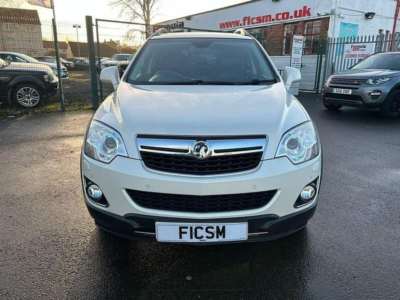 Second-hand Vauxhall Antara 184 CP (135 kW) 2011 Alb SUV