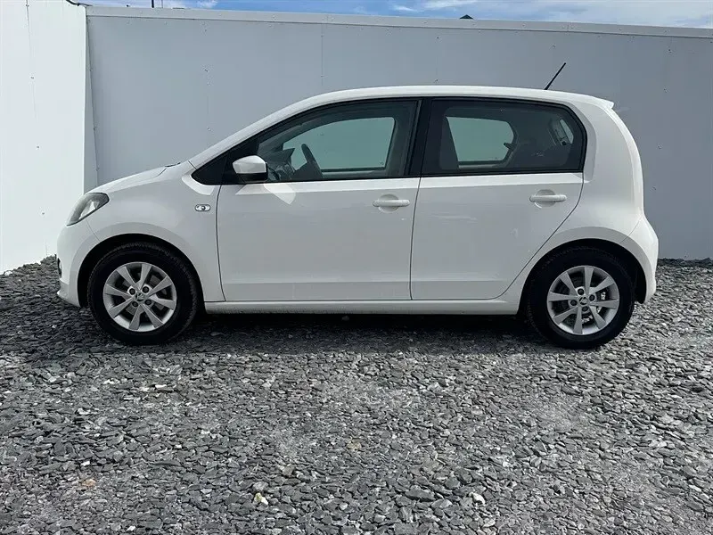Used Skoda Citigo SE L 75 HP (55 kW) 2016 White Hatchback
