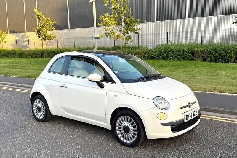 White Used 2014 Fiat 500 Lounge Hatchback | £2,994 (Fair price) - Image 1/1