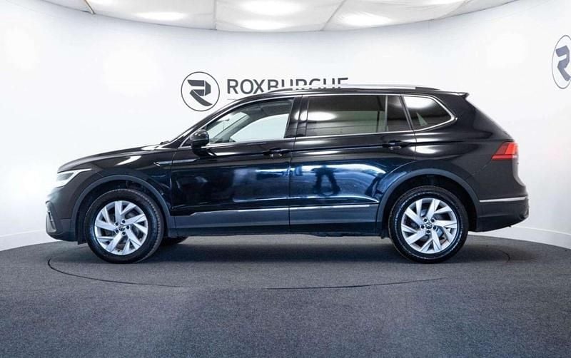 Used VW Tiguan Allspace Life 150 HP (110 kW) 2022 Black SUV