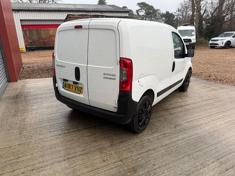 Used Peugeot Bipper 80 HP (58 kW) 2017 White MPV