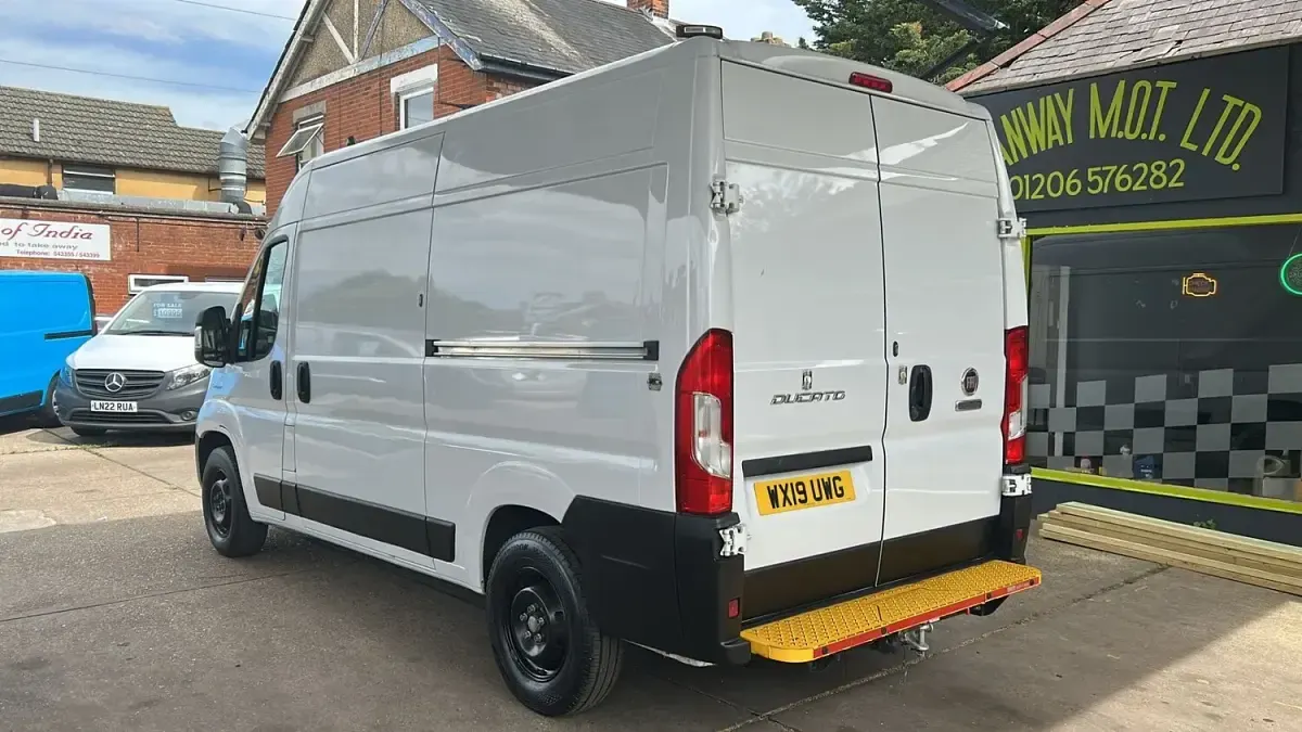 Used Fiat Ducato 115 HP (84 kW) 2019 White Van