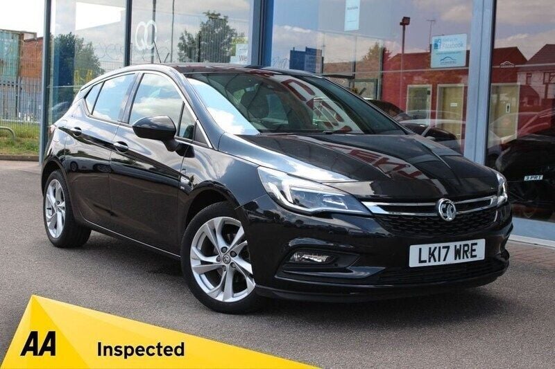 Black Used 2017 Vauxhall Astra SRi Hatchback | £11,495 (Fair price) - Image 1/4