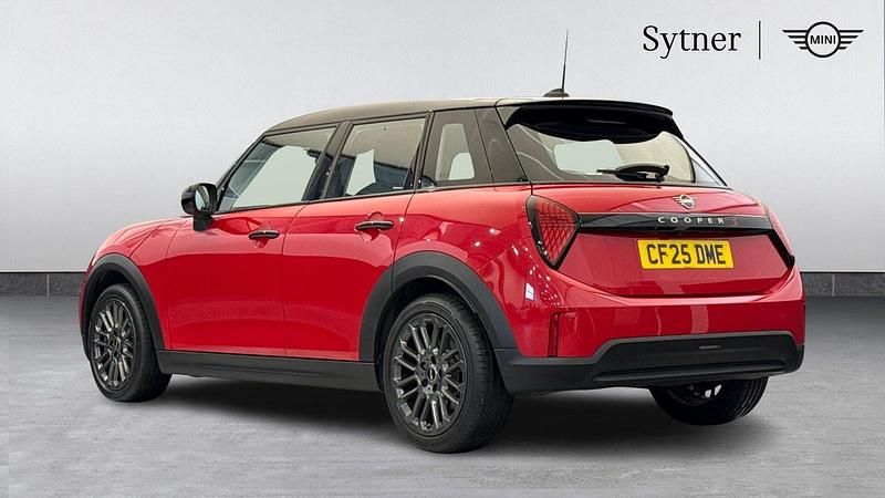 Used Mini Cooper S Hatch 201 HP (147 kW) 2025 Red Hatchback