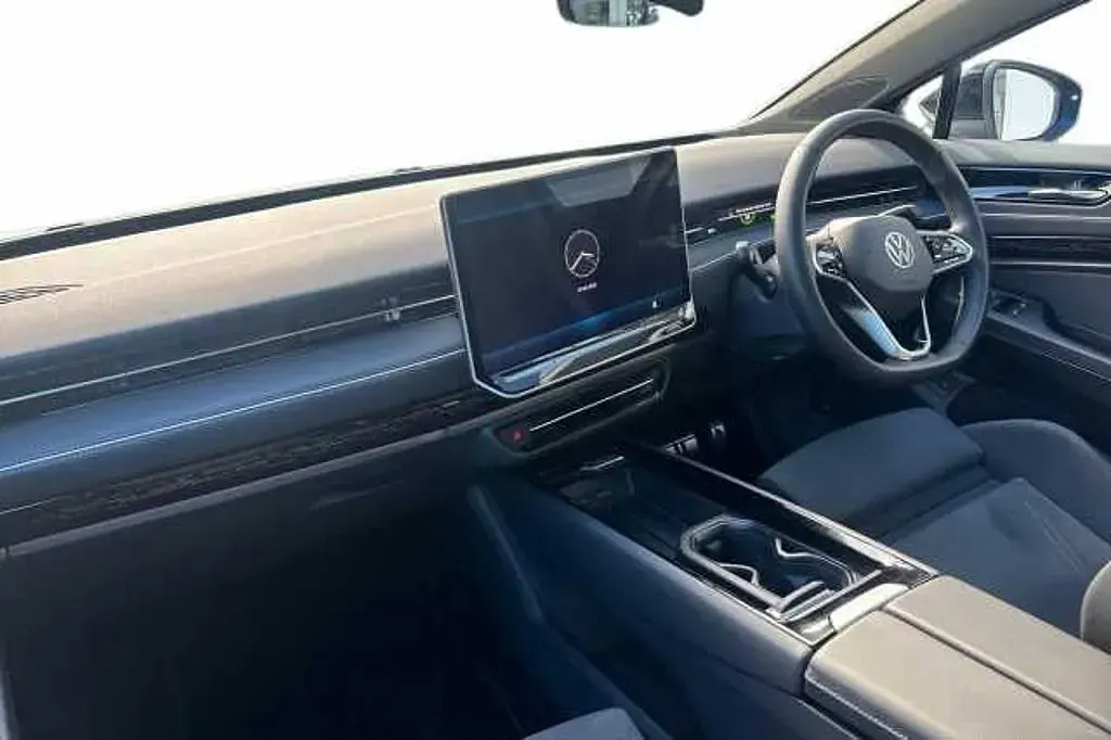 Nouă VW ID.7 210 kW (286 CP) 2026