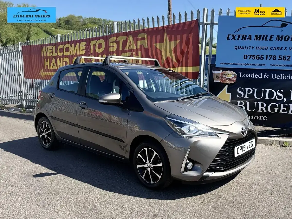 Used Toyota Yaris 111 HP (81 kW) 2019 Bronze Hatchback