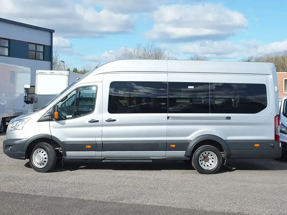 Used Ford Transit Trend 155 HP (114 kW) 2017 Silver Van