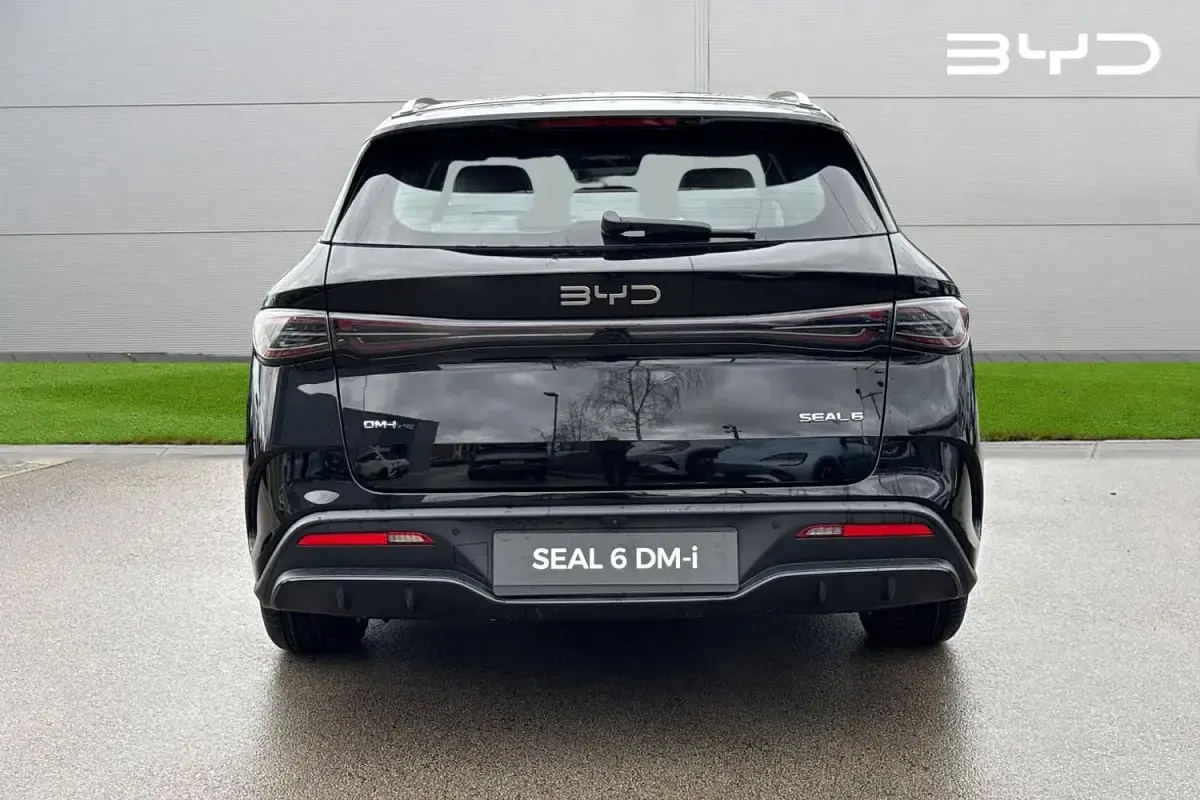 New BYD Seal Boost 218 HP (160 kW) 2026 Black Estate