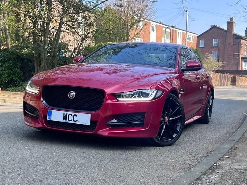 Used Jaguar XE R-Sport 180 HP (132 kW) 2018 Red Sedan