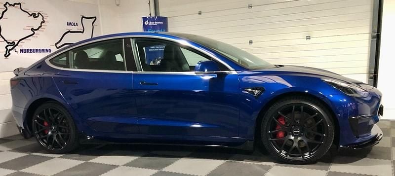 Used Tesla Model 3 Performance 461 kW (627 HP) 2019 Blue Sedan